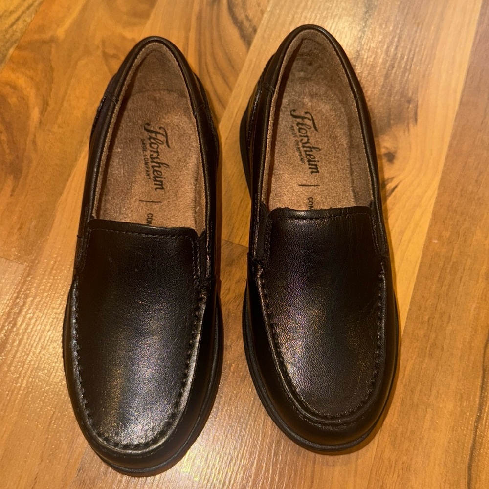 Florsheim Boy's Central Jr. Moc Toe Venetian‎ Loafer boys size 12 leather upper